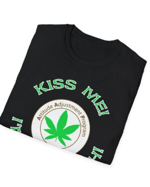 aap original kiss me i'm high rish stoner tee