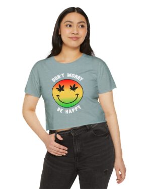 don't worry be happy 420 crop tee